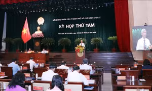 Thực hiện chính quyền đô thị tại TP Hồ Chí Minh còn nhiều khó khăn