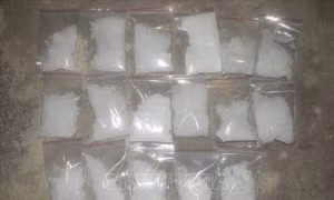 Triệt phá đường dây mua bán ma túy xuyên quốc gia, thu giữ 2 khẩu súng