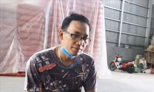 Tạm giữ hình sự 2 đối tượng vận chuyển trái phép đậu xanh qua biên giới