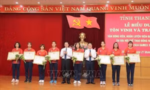 Khen thưởng vận động viên, huấn luyện viên có thành tích cao tại SEA Games 31