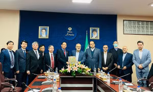 Phó Chủ tịch Quốc hội Trần Quang Phương làm việc với lãnh đạo nhà nước Iran
