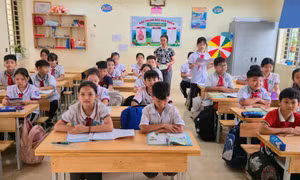 Hà Nội: Mưa giảm, nhiều trường đón học sinh trở lại