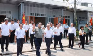 Thủ tướng thăm, kiểm tra các công trình, dự án tại tỉnh Thừa Thiên - Huế