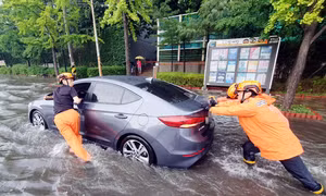 Mưa lớn gây nhiều thiệt hại tại miền Trung Hàn Quốc