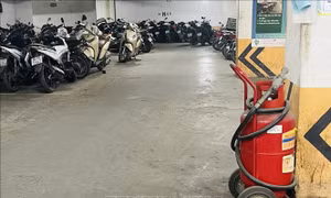 Hà Nội: Yêu cầu chung cư HH Linh Đàm không được từ chối trông giữ xe điện