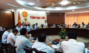 Xử lý nghiêm cá nhân, tập thể để ‘lọt’ người vào bán hàng rong cho bệnh nhân COVID-19 