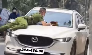 Bắt giữ tài xế ô tô hất văng cán bộ Cảnh sát giao thông rồi bỏ chạy