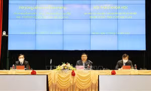 Vai trò của văn hóa, con người đối với sự nghiệp đổi mới và phát triển ở Việt Nam, Lào