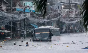 Mưa bão, lở đất làm 33 người thiệt mạng tại Philippines