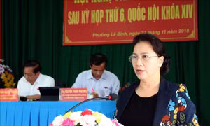 Chủ tịch Quốc hội Nguyễn Thị Kim Ngân tiếp xúc cử tri tại TP Cần Thơ