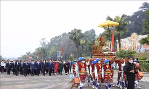 Long trọng tổ chức Lễ dâng hương tưởng niệm các Vua Hùng