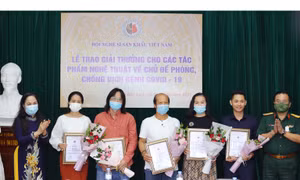 Trao Giải thưởng cho các tác phẩm nghệ thuật về phòng, chống COVID-19
