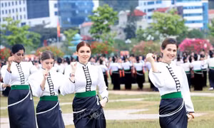 Các thí sinh Hoa hậu Du lịch thế giới trải nghiệm nghệ thuật xòe Thái