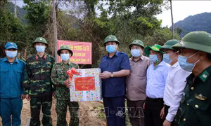 Giữ chặt biên giới để vừa chống dịch COVID-19, vừa đảm bảo an toàn bầu cử