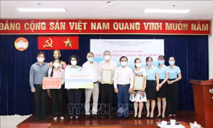 TP Hồ Chí Minh tiếp nhận ủng hộ chống dịch từ doanh nghiệp