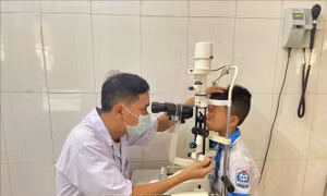 Hà Tĩnh: Ngăn chặn bệnh đau mắt đỏ bùng phát