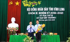  Ông Lữ Quang Ngời được bầu làm Chủ tịch UBND tỉnh Vĩnh Long