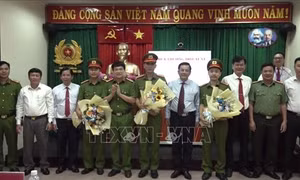 Khen thưởng lực lượng truy bắt nghi can cướp tiền trong ngân hàng tại Đồng Nai