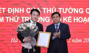 Bổ nhiệm Thứ trưởng Bộ Kế hoạch và Đầu tư Trần Quốc Phương