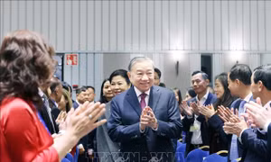Tổng Bí thư gặp gỡ cán bộ Đại sứ quán Việt Nam và cộng đồng người Việt tại các nước Bắc Âu