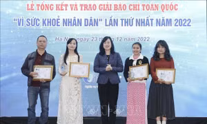 Trao giải Báo chí toàn quốc 'Vì Sức khỏe nhân dân'
