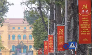 Hà Nội trang hoàng rực rỡ kỷ niệm 93 năm Ngày thành lập Đảng 
