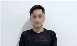 Tạm giữ hình sự đối tượng sử dụng video nhạy cảm để tống tiền 