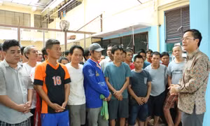 Đại sứ quán Việt Nam tại Indonesia thăm lãnh sự ngư dân trước thềm Tết Nguyên đán