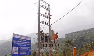 Đưa điện lưới quốc gia về khu tái định cư Làng Nủ