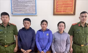 Giải cứu kịp thời 3 trẻ em gái dưới 16 tuổi trước khi bị lừa bán ra nước ngoài 