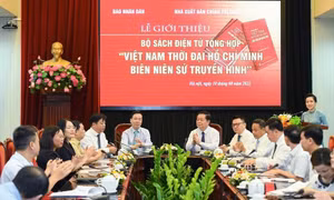 Ra mắt Bộ sách điện tử 'Việt Nam thời đại Hồ Chí Minh - Biên niên sử truyền hình'