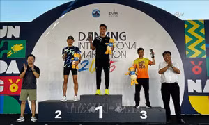 Vận động viên Việt Nam đoạt giải Nhất Marathon quốc tế tại Đà Nẵng