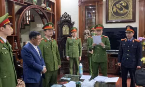 Khởi tố, bắt tạm giam nguyên Phó Chủ tịch UBND tỉnh Hà Nam Trương Minh Hiến