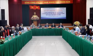 Hội thảo về lý luận, phê bình văn học, nghệ thuật 50 năm sau ngày đất nước thống nhất