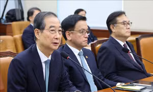 Hàn Quốc: Thủ tướng Han Duck Soo làm nhân chứng tại phiên điều trần luận tội Tổng thống