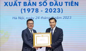 Kỷ niệm 45 năm Tạp chí Nhiếp ảnh và Đời sống xuất bản số đầu tiên
