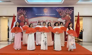 Chương trình Chào xuân Ất Tỵ 2025 tại Indonesia tô đậm truyền thống dân tộc