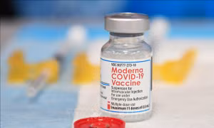 Mỹ đạt thỏa thuận mua 66 triệu liều vaccine đặc hiệu chống Omicron của Moderna