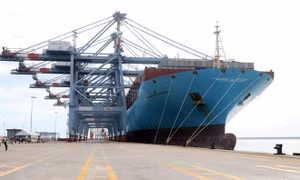 Tàu container siêu 'khủng' chính thức được đưa vào khai thác tại Việt Nam