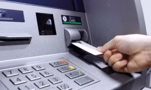 Chuyển đổi thẻ ATM làm bằng thẻ từ sang thẻ chip