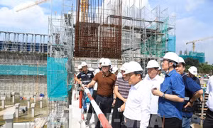Hà Nội: Yêu cầu đẩy nhanh tiến độ dự án Nhà hát Ngọc Trai và đường Đặng Thai Mai