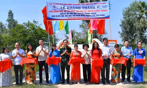 Tô thắm tình quân - dân tại vùng biên giới Tây Nam