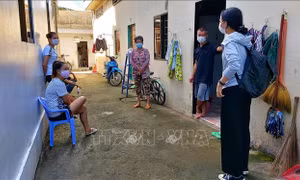 Cần Thơ gấp rút phân bổ gạo cho người dân gặp khó khăn do dịch COVID-19