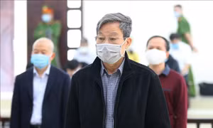 Những 'ông vua con' và cơ chế ngầm - Bài 4: Cần dũng khí để đứng sang một bên