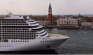 Italy cấm tàu du lịch lớn vào trung tâm Venice để bảo vệ di sản
