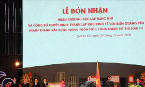 Thị xã Quảng Yên (Quảng Ninh) đón nhận Huân chương Độc lập hạng Nhì 