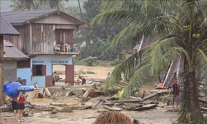 Bão Wipha gây ngập lụt nghiêm trọng tại Lào