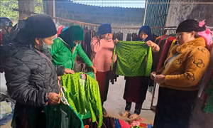 Sắc màu phiên chợ ngày xuân trên Cao nguyên đá Hà Giang