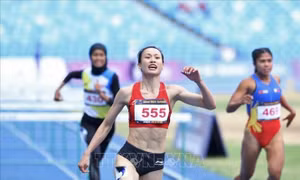 SEA Games 32: Việt Nam thống trị đường chạy 100m rào nữ