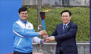 Chủ tịch Quốc hội dự Lễ khởi động Tháng Thanh niên và Tết trồng cây Xuân Giáp Thìn 2024